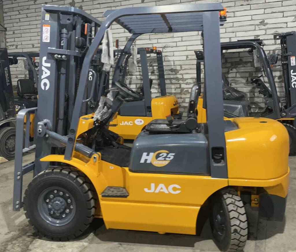 Купить вилочный дизельный погрузчик JAC CPCD 25H: продажа и цены на сайте  Finleo