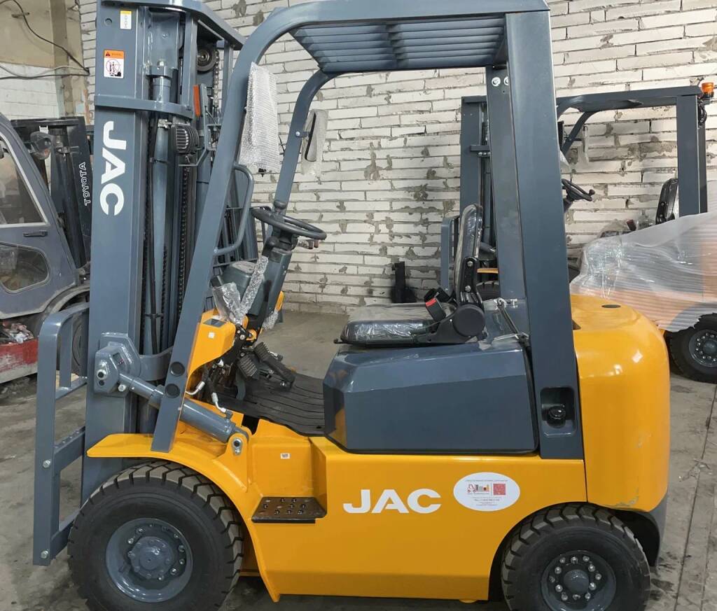 Купить погрузчик вилочный JAC CPCD 15Н: продажа и цены на сайте Finleo